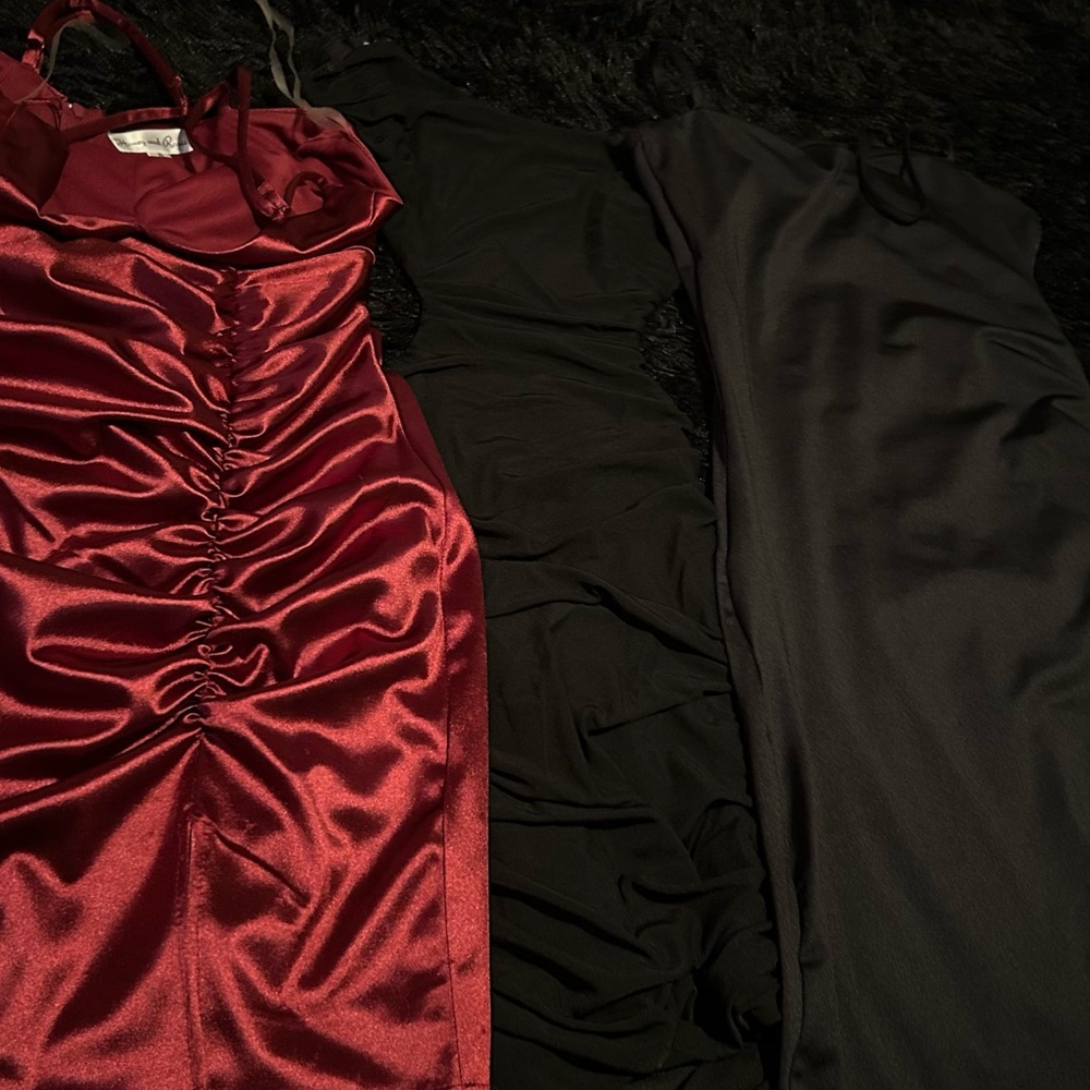 Bundle of 3 Women’s Mini Bodycon Dresses Size Small (2 Black 1 Red)